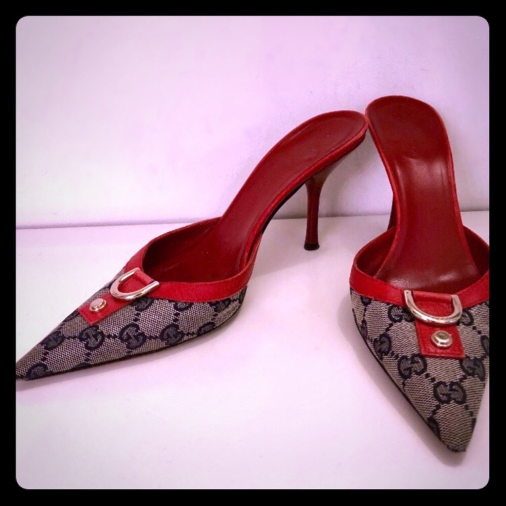 Authentic Gucci Kitten Heel in great condition